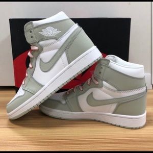 Seafoam Jordan 1